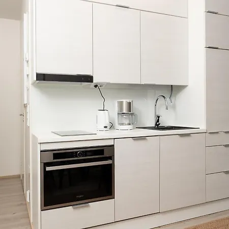 Aava 4 * 로바니에미